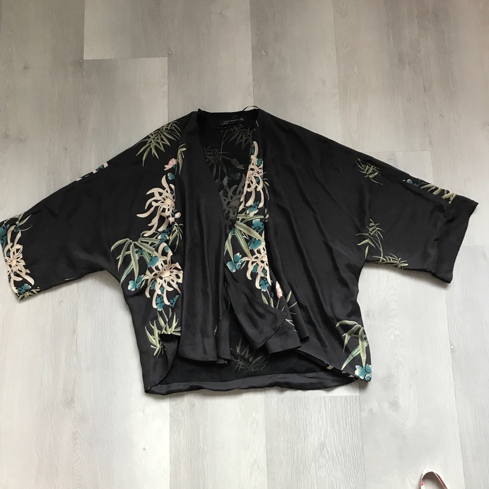 ZARA 100% SILK CARDIGAN BLACK FLORAL SATIN KIMONO OPEN JACKET WOMENS MEDIUM